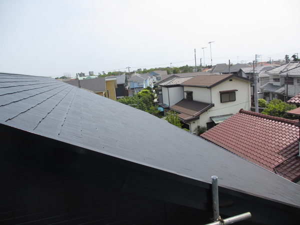 屋根のストレート瓦の浮きを防止